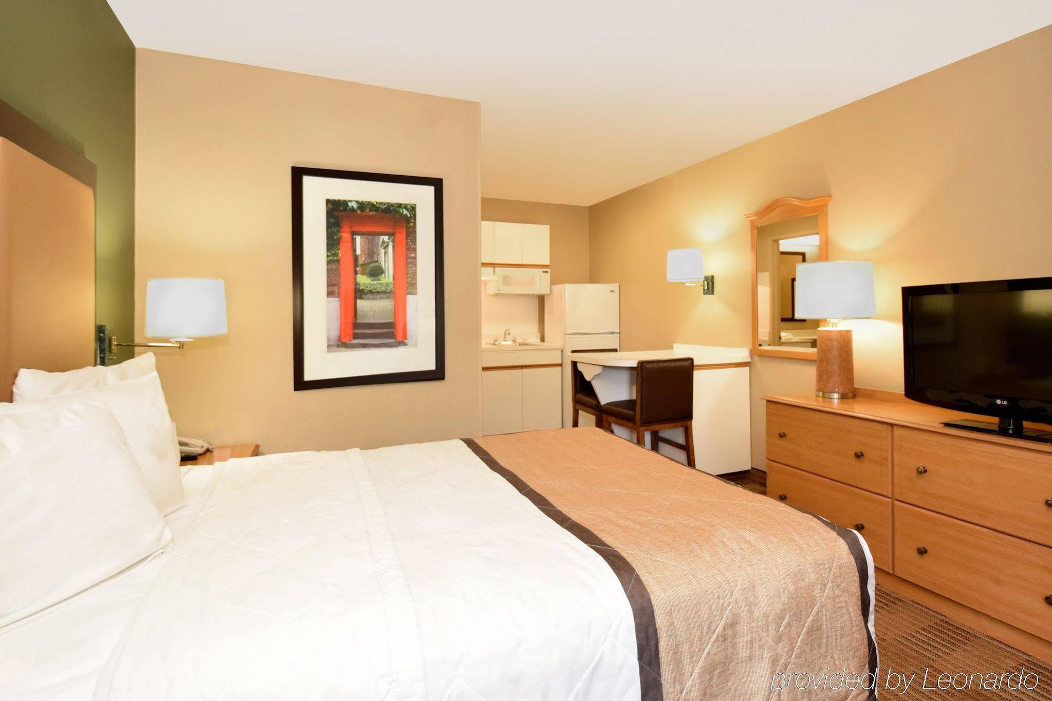 Extended Stay America Select Suites - Raleigh - Research Triangle Park - Hwy 55 Durham megye  Kültér fotó