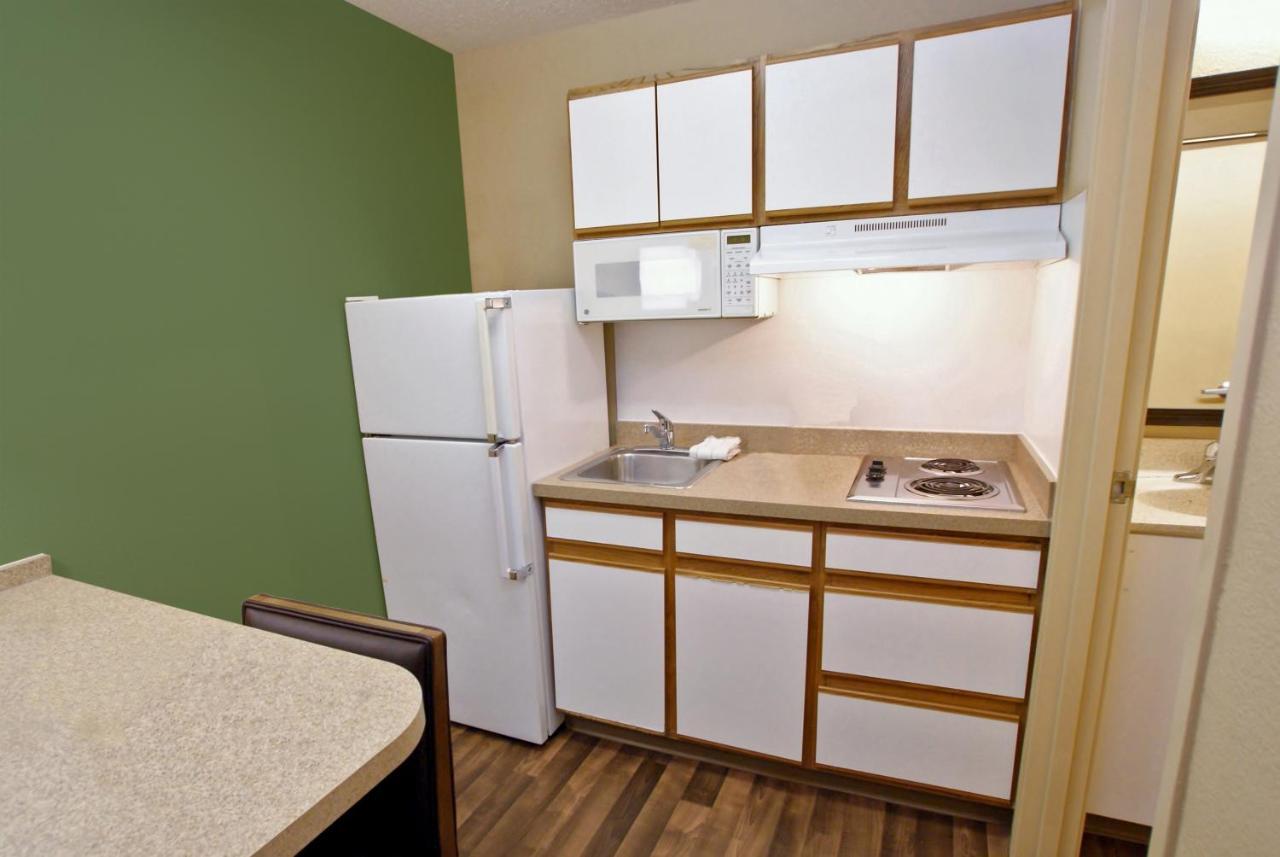 Extended Stay America Select Suites - Raleigh - Research Triangle Park - Hwy 55 Durham megye  Kültér fotó
