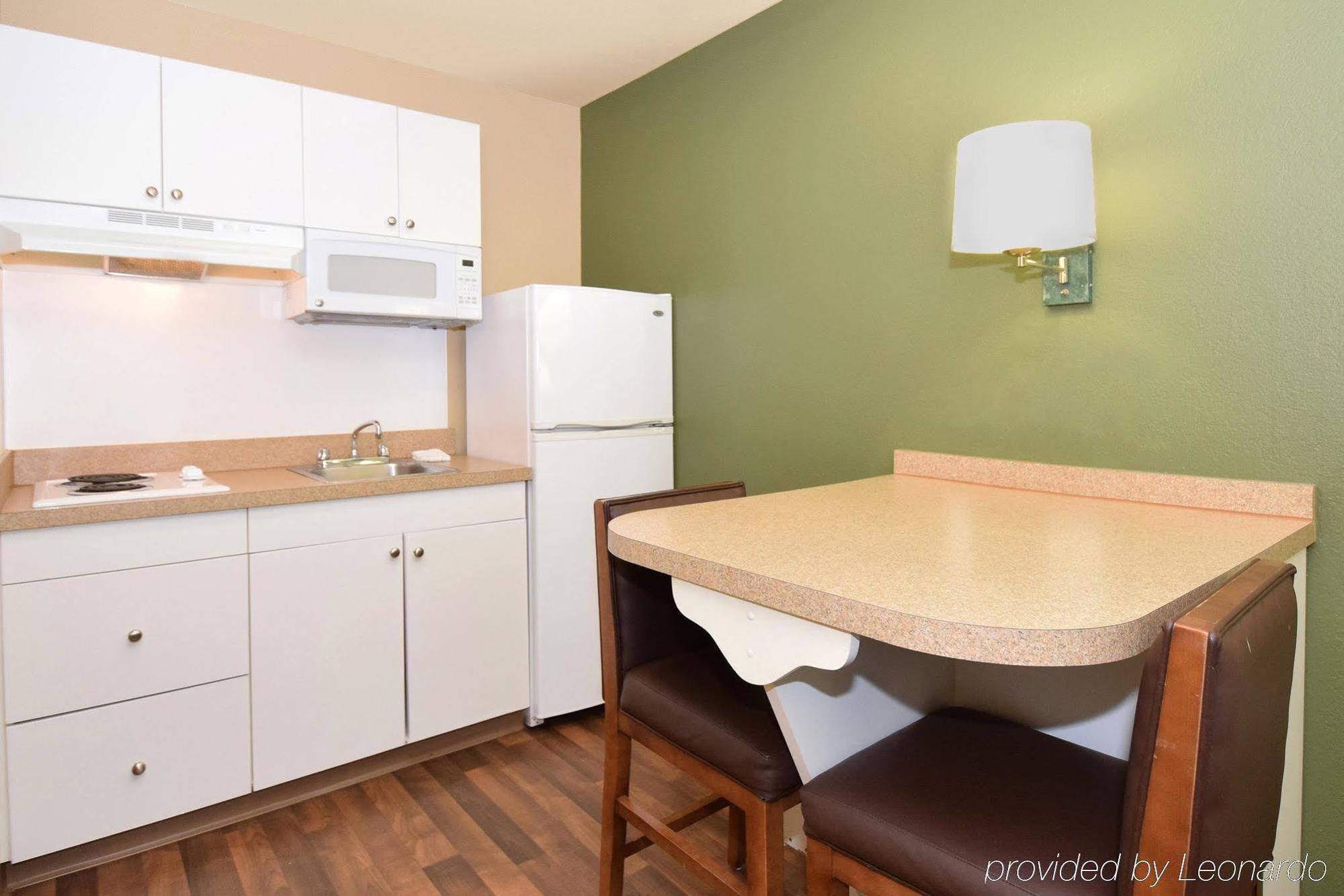 Extended Stay America Select Suites - Raleigh - Research Triangle Park - Hwy 55 Durham megye  Kültér fotó