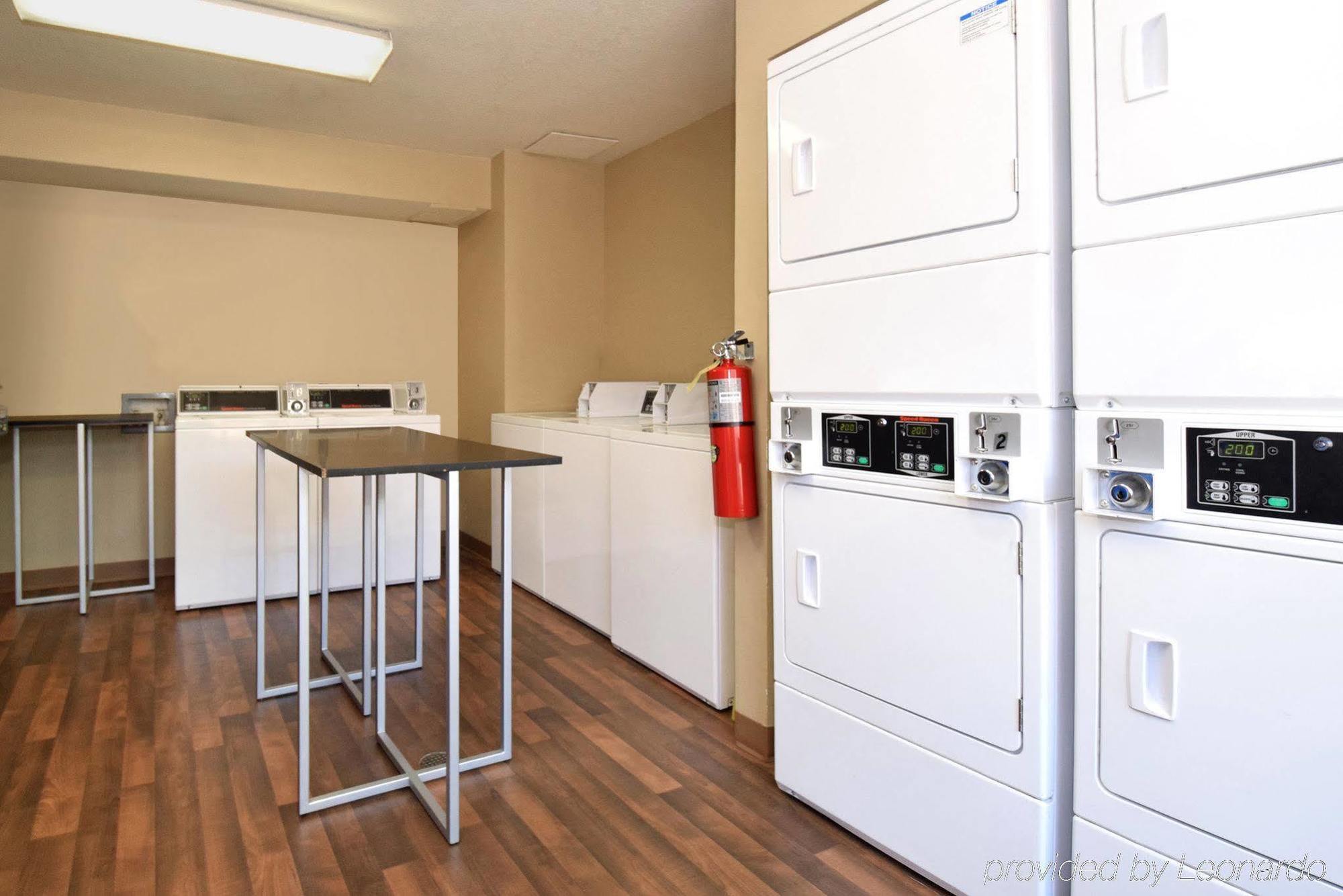 Extended Stay America Select Suites - Raleigh - Research Triangle Park - Hwy 55 Durham megye  Kültér fotó
